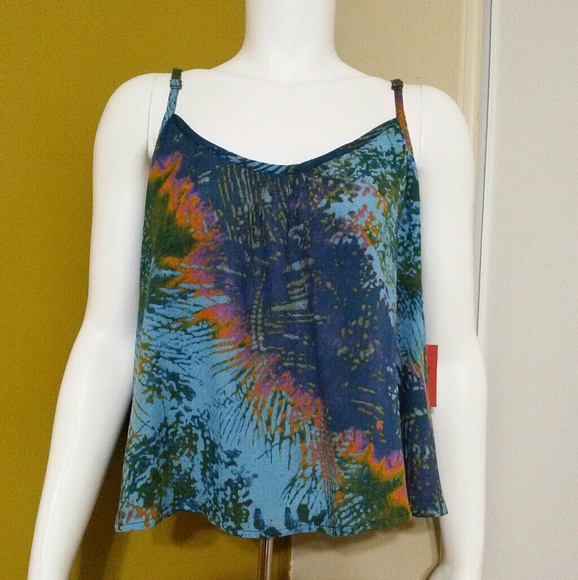Mossimo Supply Co. Tops - MOSSIMO • Cropped abstract tank NWT!! (L & 2XL)